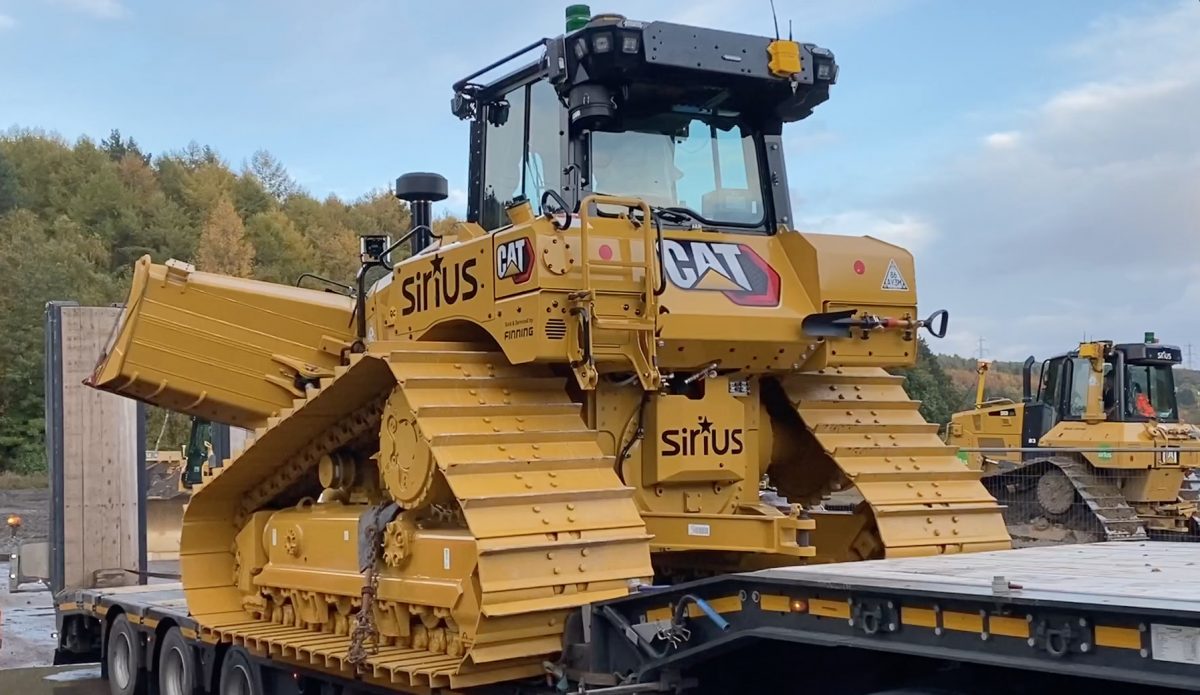 New worlds first D6XE Electric Drive Dozer arrives on site